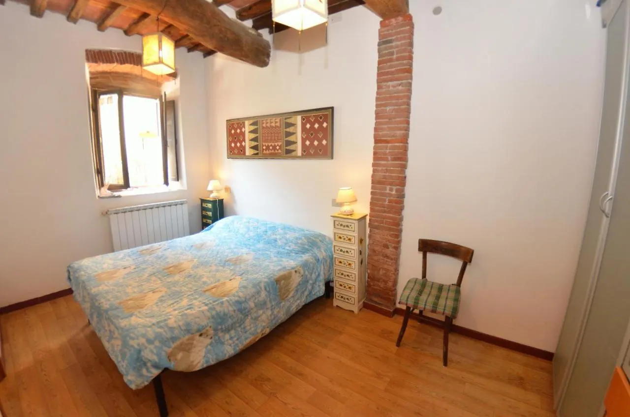 Casina Bella Di Lucca Apartment