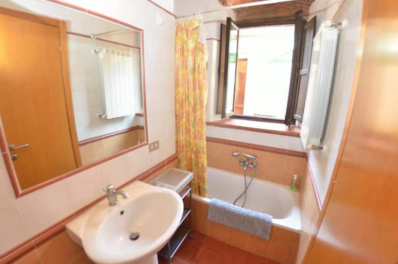 Casina Bella Di Lucca Apartment